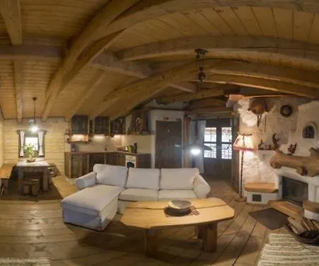 Hobiti Dom Spissky Stiavnik