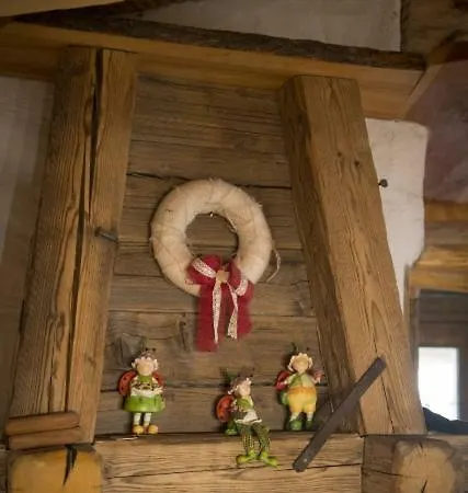 Hobiti Dom アパート Spišský Štiavnik