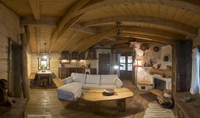 Hobiti Dom Spissky Stiavnik