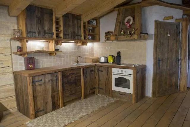 Hobiti Dom 아파트 *